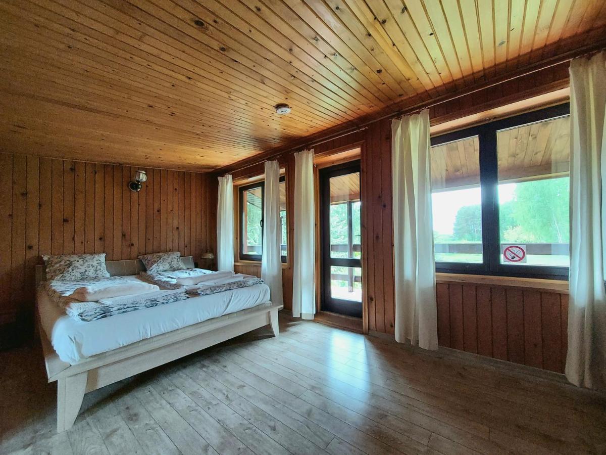 Dom Wakacyjny Z Ogromnym Ogrodem Witaszyn Esterno foto